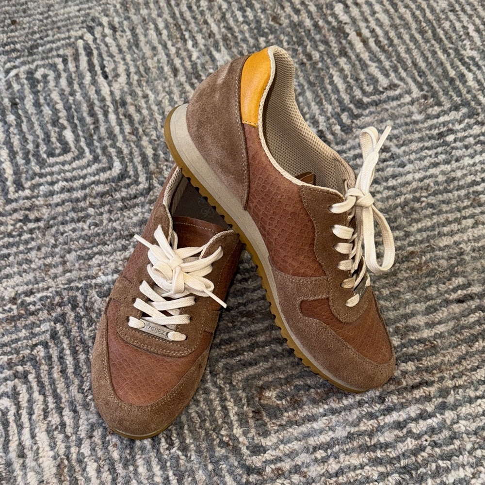 Stylish Brown and Tan Leather Women's Sneakers